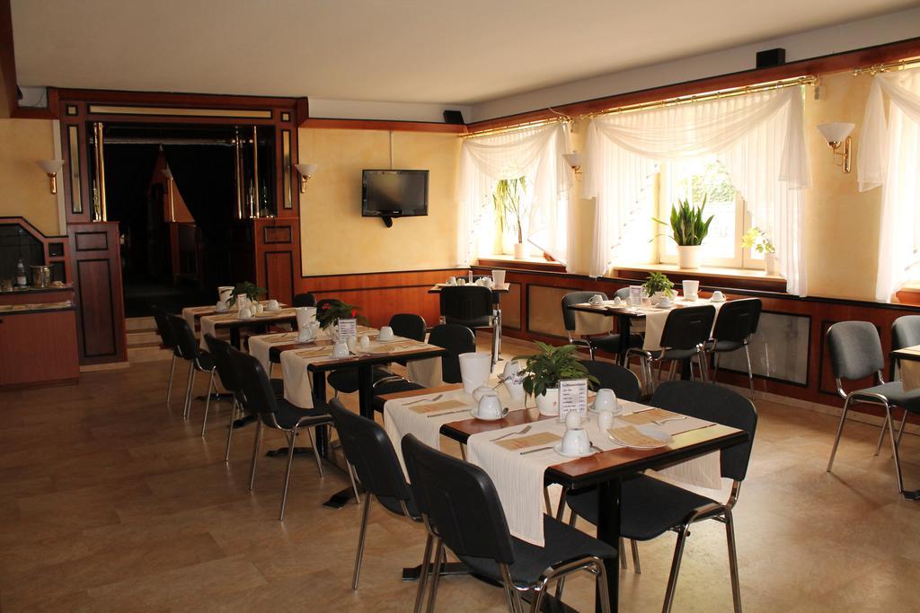 Hotel Anhalt Köthen Kültér fotó