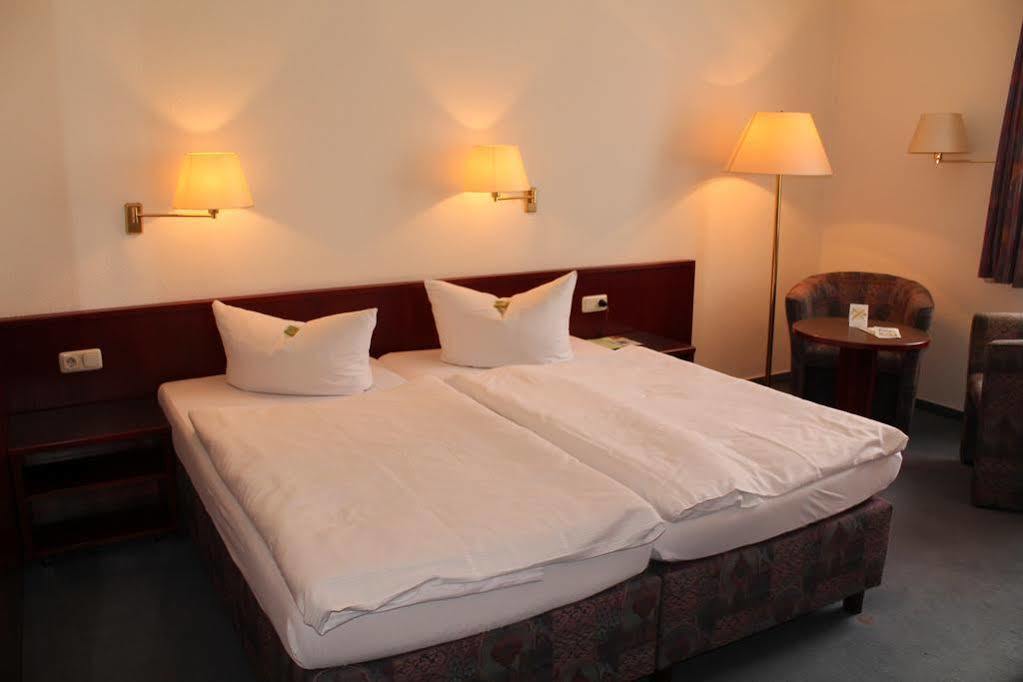 Hotel Anhalt Köthen Kültér fotó